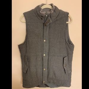 21 Men Zip + Button Vest - Large